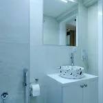 Seasons With Free Parking Apartament
