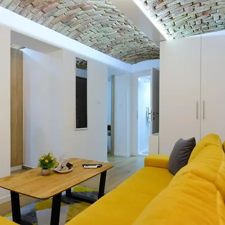 Seasons With Free Parking