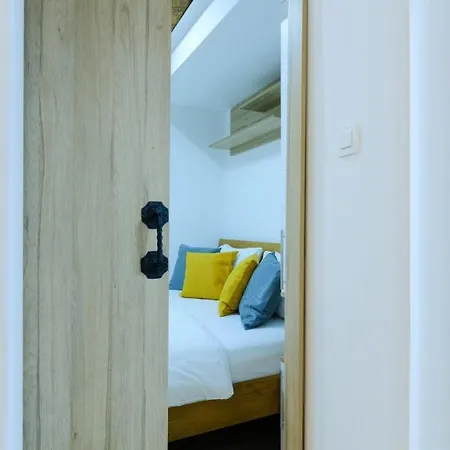 Seasons With Free Parking *