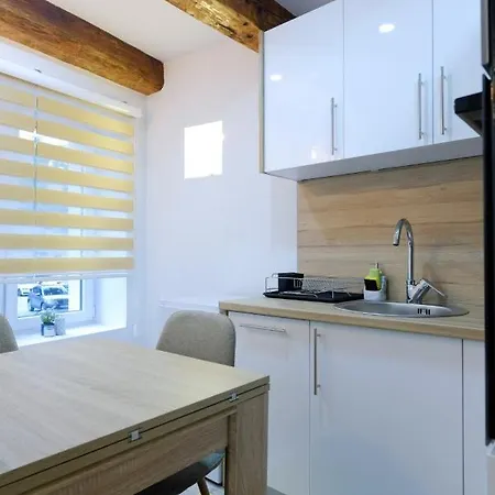 아파트 Seasons With Free Parking *