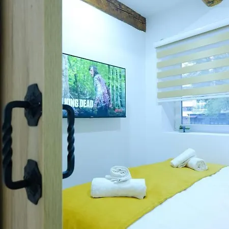 아파트 Seasons With Free Parking 사라예보