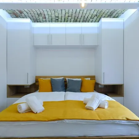 Apartament Seasons With Free Parking *
