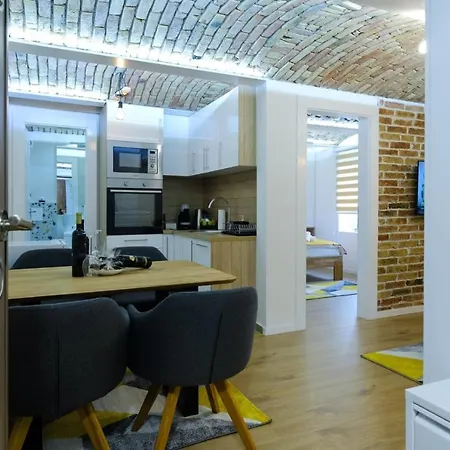 Apartament Seasons With Free Parking