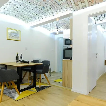 Seasons With Free Parking *