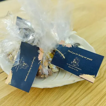 Seasons With Free Parking 아파트 *