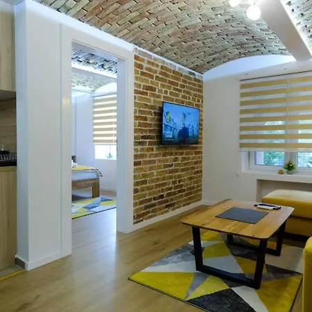 Seasons With Free Parking 아파트 *