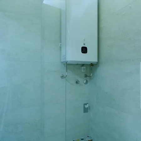 Seasons With Free Parking 아파트