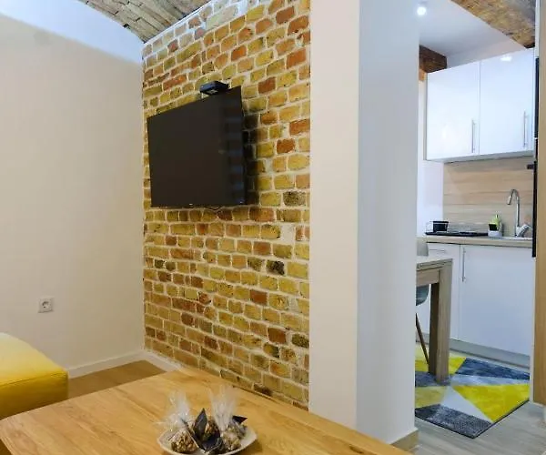 Seasons With Free Parking * Sarajevo