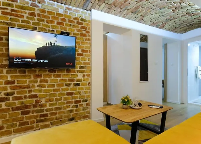 Seasons With Free Parking Apartment *