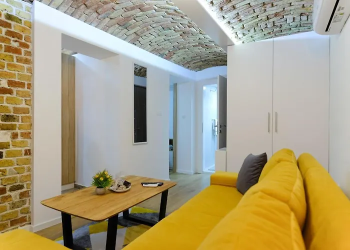 Seasons With Free Parking