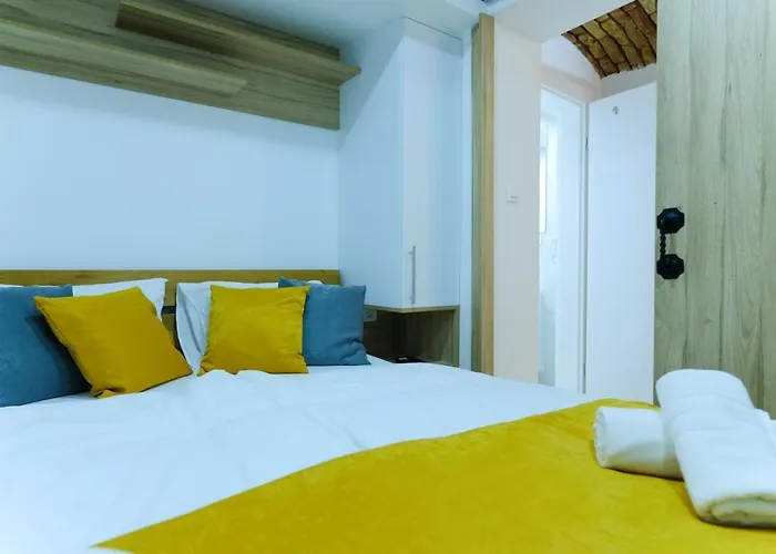 Seasons With Free Parking