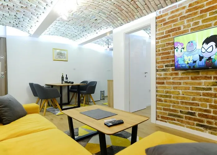 Seasons With Free Parking شقة سراييفو