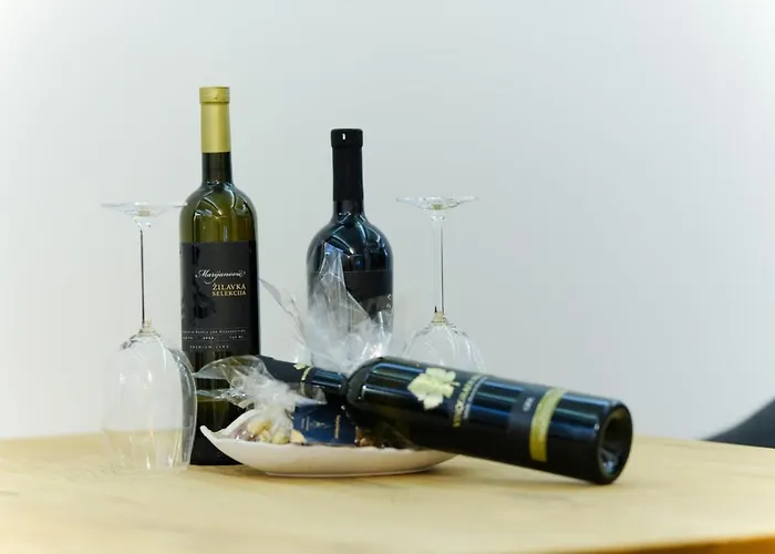 Seasons With Free Parking Apartment *