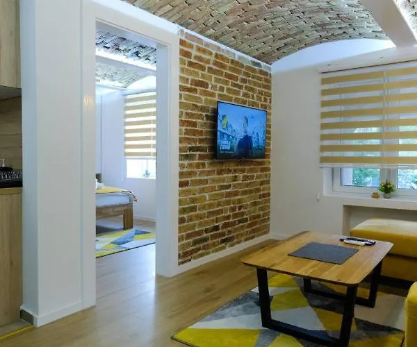 Seasons With Free Parking Apartment *