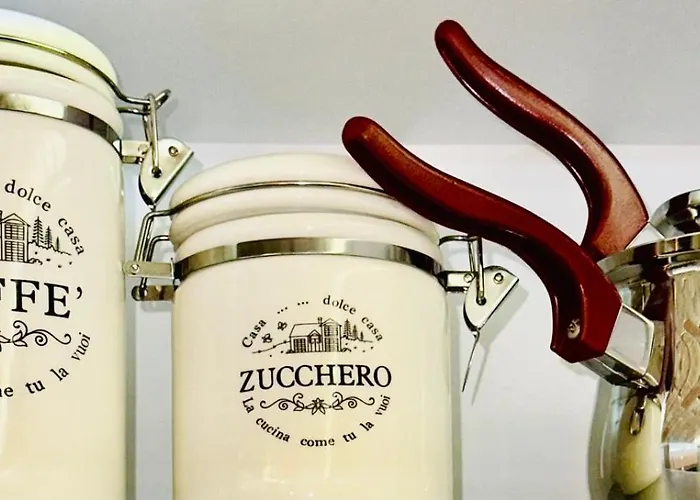 Apartment Seasons With Free Parking